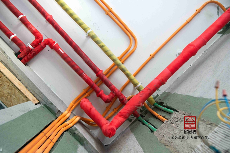  金舍東南智匯城191平瓦工在施工現(xiàn)場(chǎng)