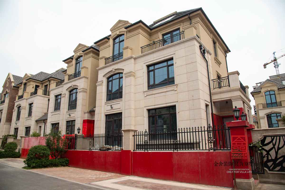 保利西山林語400平油工施工現場