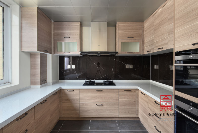 國富華庭180平米港式風格裝修廚房設計實景圖