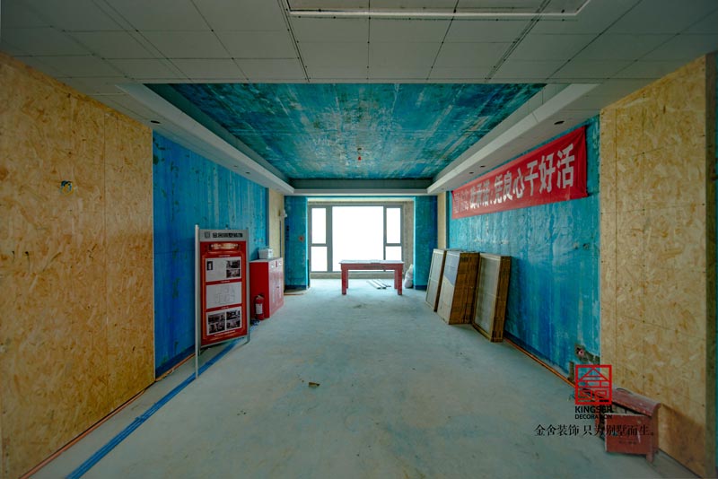 融創(chuàng)中心裝修工地水電階段實拍