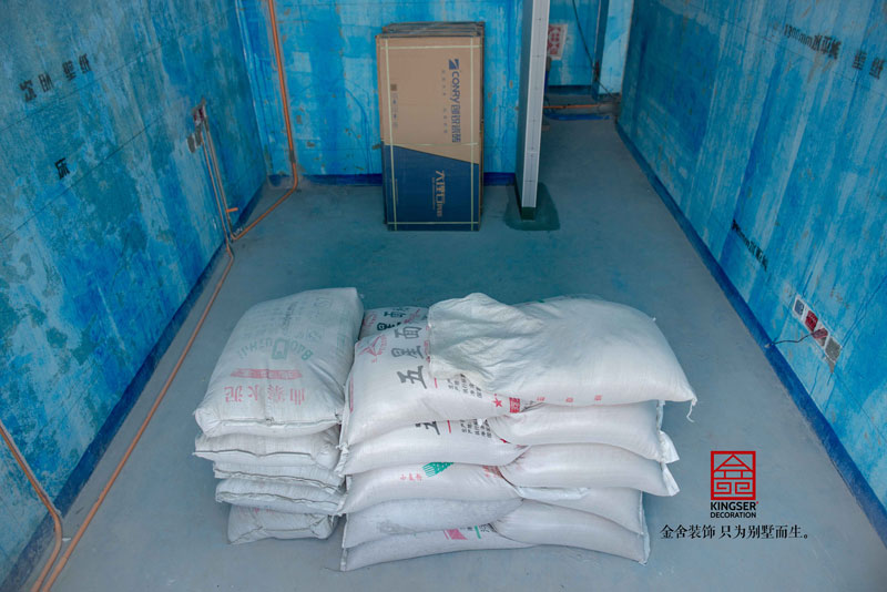 融創(chuàng)中心裝修工地水電階段實拍