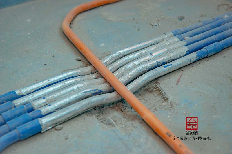 融創(chuàng)中心裝修工地水電階段實拍