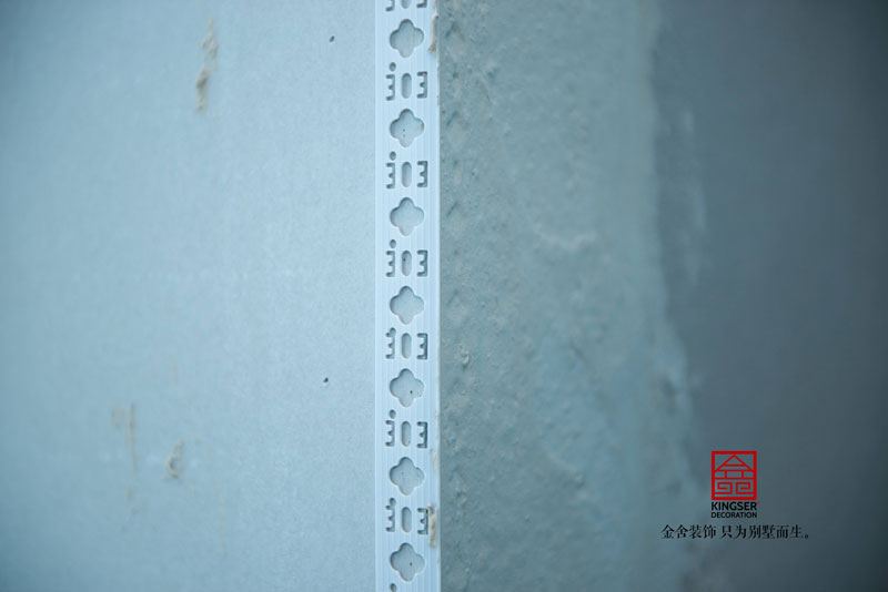 融創中心裝修施工現場瓦工階段