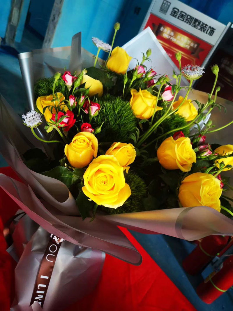 榮盛華府215平米輕奢風格裝修施工