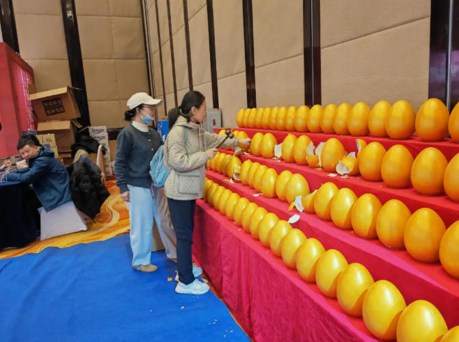 以感恩之心回望，以品質(zhì)之力前行